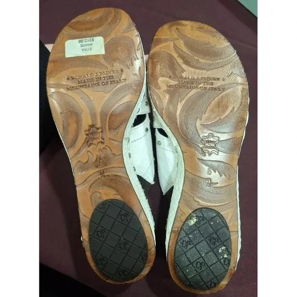 Donald J Pliner Womens Size 6 White Cross Strap Sandals - Picture 3 of 5